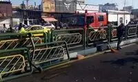 تصادف عجیب خودرو پرشیا با نرده‌های BRT