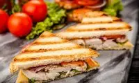 طرز تهیه اسنک مرغ در ساندویچ‌ساز و ماهیتابه