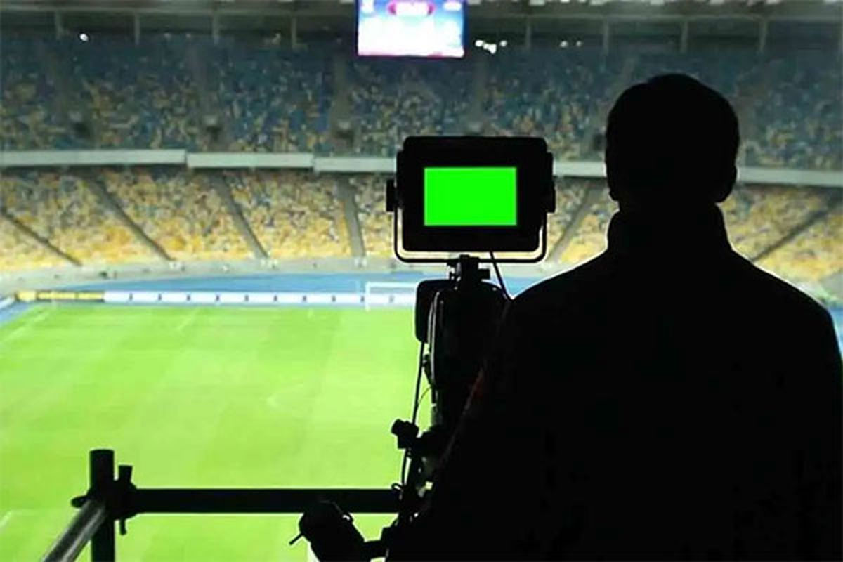   چرا صداوسیما زیر بار پرداخت حق پخش فونبال نمی‌رود؟ 