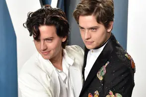 دوقلوهای مشهور و جذاب سینما ۳۴ ساله شدند