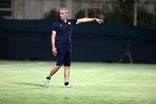 پرسپولیسی‌ها دست به دامان سرمربی سابق شدند!