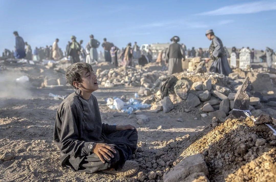تصاویر دلخراش از مردم زلزله‌زده هرات