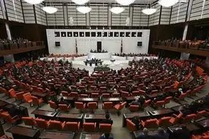 فیلم کتک کاری شدید اعضای پارلمان ترکیه!