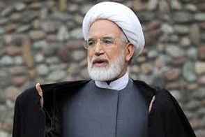 عکسی از ملاقات کروبی با خانواده پخشان عزیزی