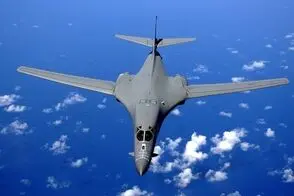 بمب‌افکن آمریکایی به پرواز درآمد