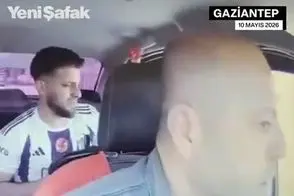 لحظه خلع سلاح خلافکار فراری توسط راننده تاکسی