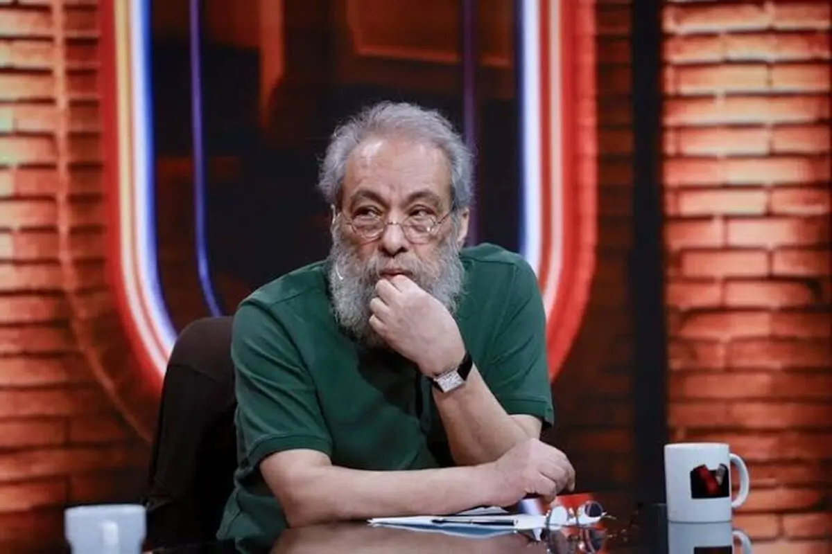 مسعود فراستی: مردم این آشغال‌ها رو نبینند!