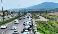 صحنه زشتی که مسافران در کنار جاده درست کردند