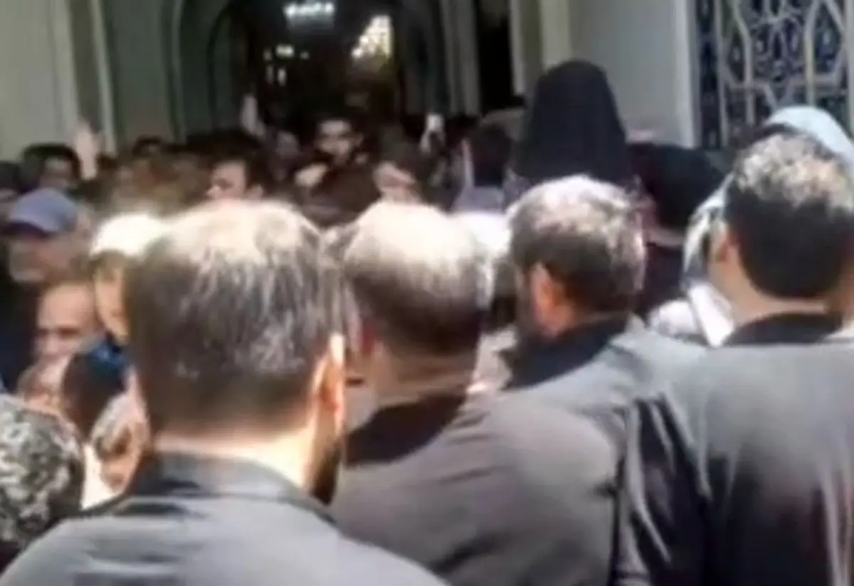 صف طولانی زائران برای حضور بر مزار رهبر شهید