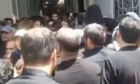 صف طولانی زائران برای حضور بر مزار رهبر شهید