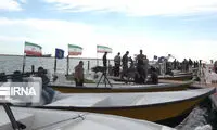 تصاویری از عملیات شناور انتحاری سپاه در خلیج‌فارس 