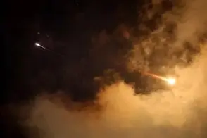 حداقل ۲۰ شهید در حملات موشکی در میدان نیلوفر تهران