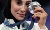 حرکت احساسی ناهید کیانی در مراسم استقبال از قهرمانان المپیک 
