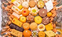 طرز تهیه شیرینی نخودچی به سبک بازاری