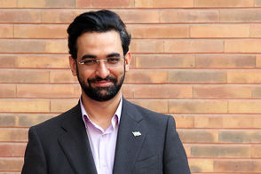 آذری‌جهرمی: یک استقلالی من را قسم داد تا دیگر کُری نخوانم 