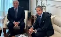 حضور یک چهره خبرساز در محل مذاکره 