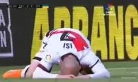 تقلید خنده‌دار و ناشیانه یک بازیکن از مسی