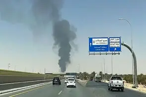 شعله‌های آتش و ابر قارچی بزرگ در فرودگاه عربستان