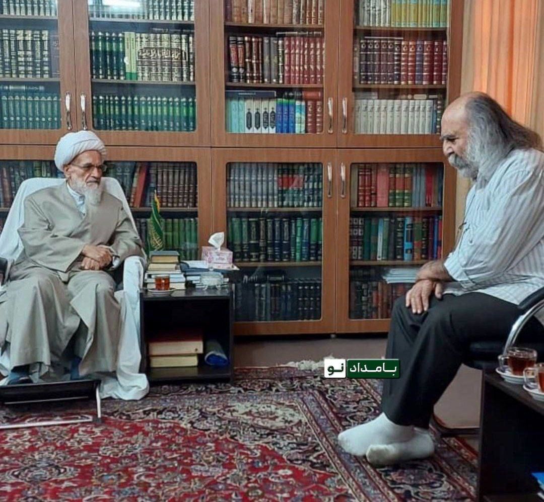 تصویری جدید از یک زندانی سیاسی آزاد شده با روحانی مشهور