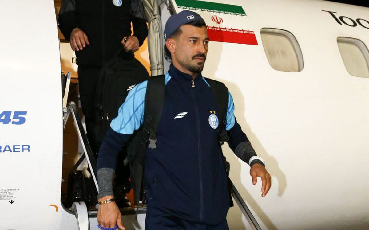 مشت یک پرسپولیسی به رامین رضاییان جنجال‌آفرین شد