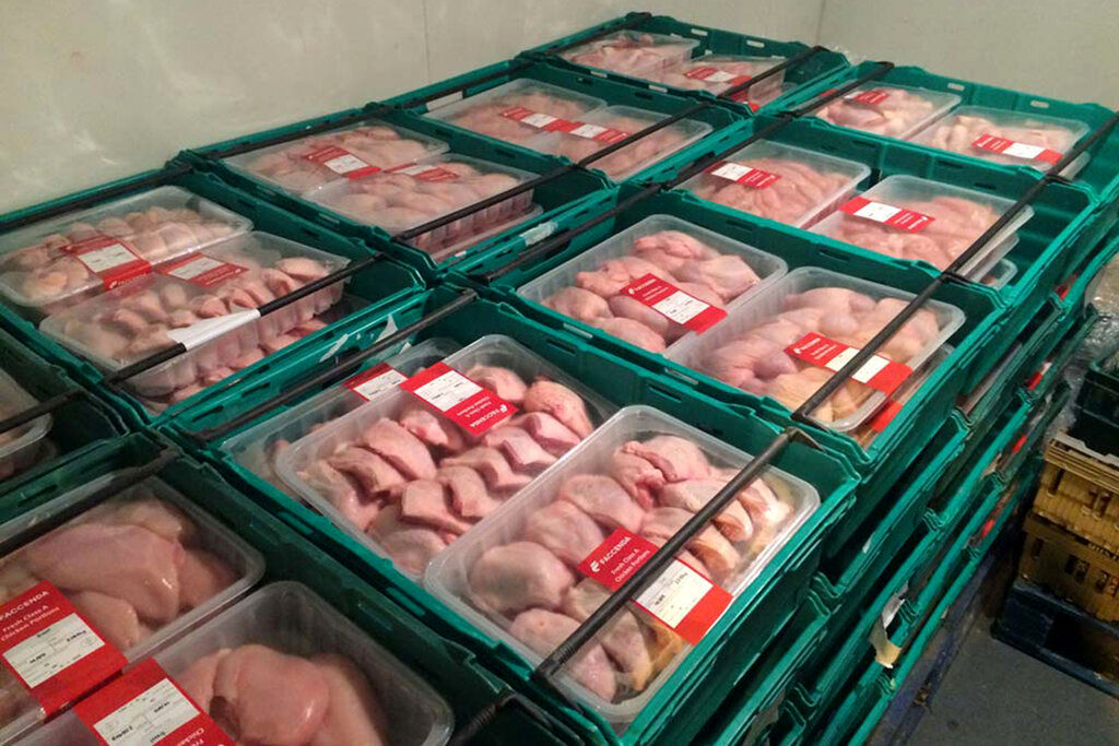کاهش قیمت مرغ تازه در میادین تره بار