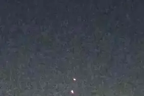 لحظه عبور موشک ایران از کنار هواپیمای اسرائیل