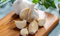 فواید شگفت‌انگیز خوردن سیر با معده خالی