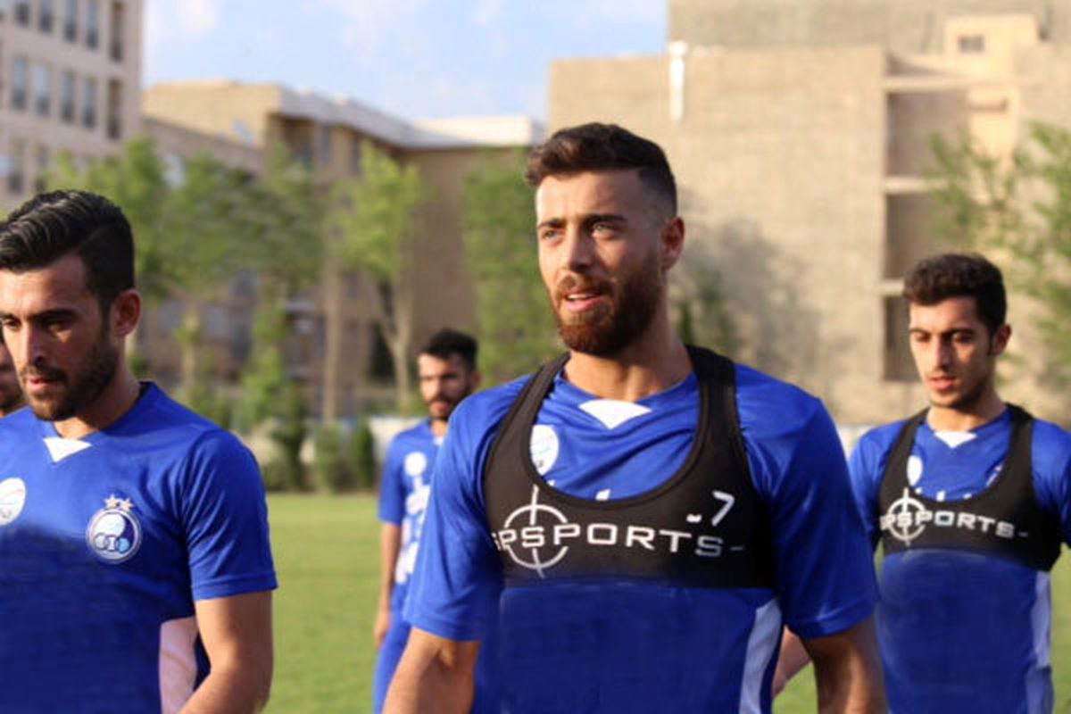 بدن فوق‌العاده مهاجم سابق استقلال در 36 سالگی