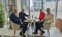 دلیل عجیب مرد کروات برای جلسه خبرساز