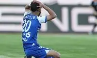 سلفی مهدی قایدی و همسرش در داخل خودروی لاکچری
