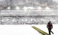 فینال لیگ برتر کانادا در بارش شدید برف برگزار شد
