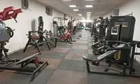 نوشته خنده‌داری که روی دیوار یک باشگاه نصب شد