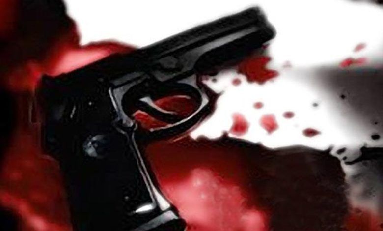  مرد ساوه‌ای در خیابان به زنش شلیک کرد و او را کشت