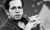 رفتار ارزشمند مجری داغدار در تشییع همسرش