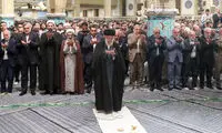 عکسی از هدیه خاص رهبر انقلاب به یک دانشجو