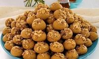 طرز تهیه یک شیرینی گردویی برای عید 1404