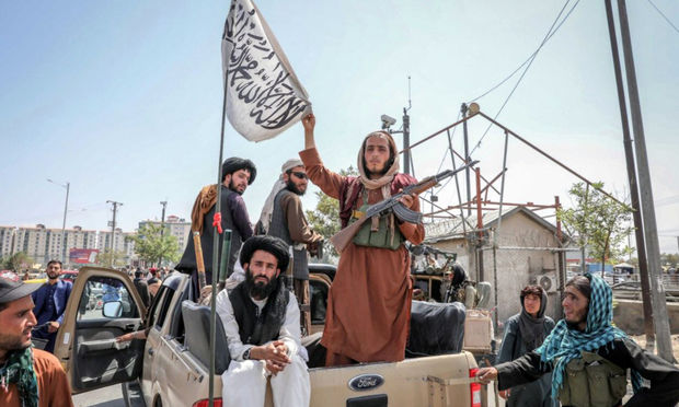 قتل مردم و تجاوز  وحشیانه به دختران توسط طالبان