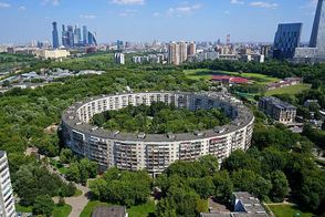 معماری عجیب یک مجتمع مسکونی در مسکو جلب توجه کرد