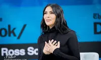 دهان کیم کارداشیان در ورزشگاه آرسنال از تعجب باز شد