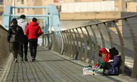 مادر سیرجانی از فرط فقر دخترش را اجاره می‌داد