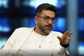 پست عاشقانه فرزاد حسنی توجه‌برانگیز شد!