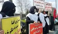 ​با افرادی که به بهانه قانون حجاب، به مسئولان توهین می‌کنند چه باید کرد؟