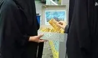 پخش شیرینی در تهران در پی اقدام دولت ایتالیا