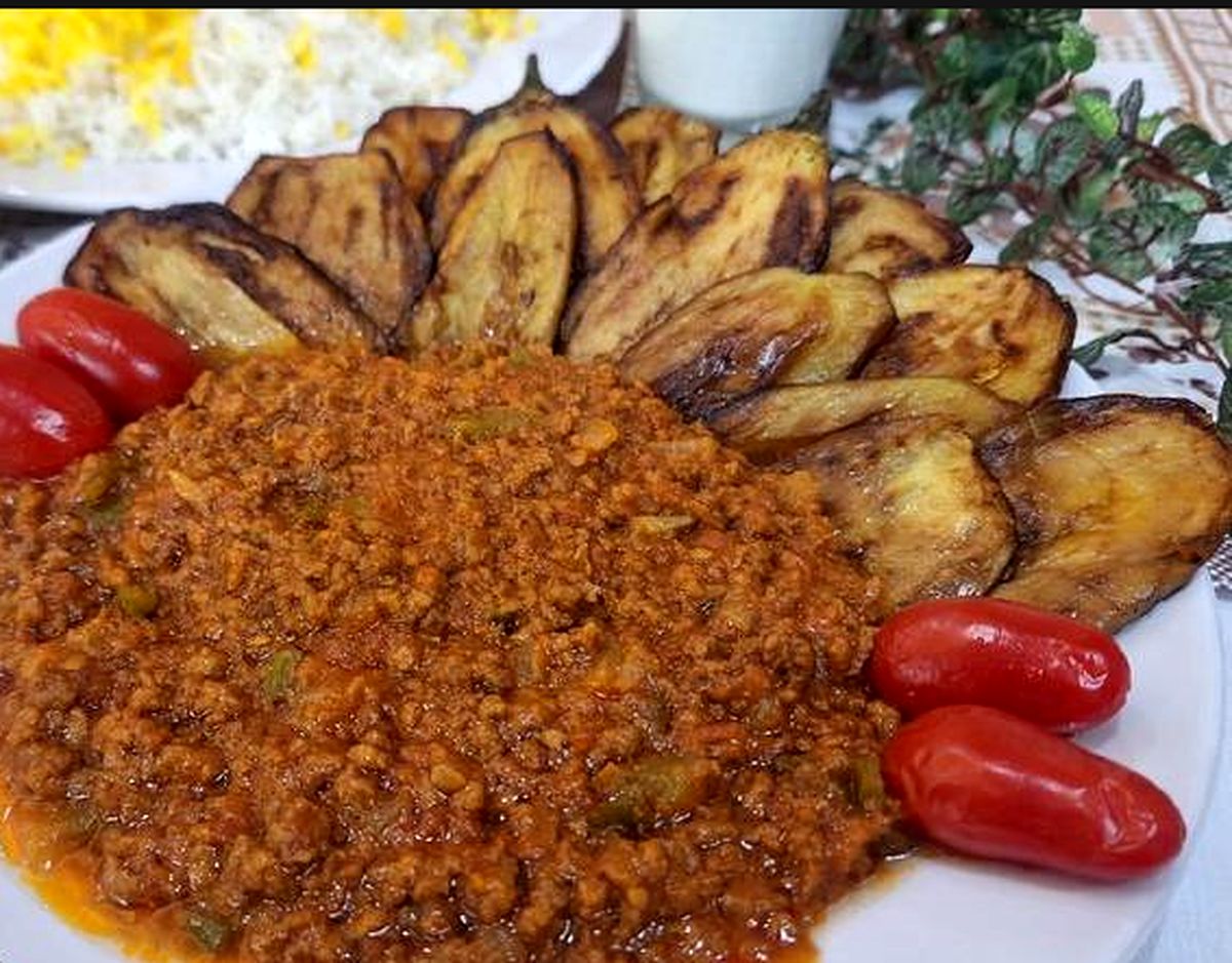 بورانی بادمجان کردی؛ غذایی خوشمزه و بیدردسر