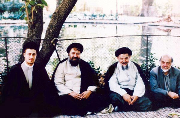 عکس: عمامه گذاری سید حسن خمینی