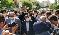 حضور پرحاشیه احمدی‌نژاد و همراهان در وزارت کشور