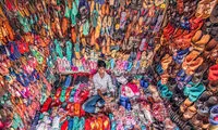 عکس روز نشنال جئوگرافیک؛ کفش فروش