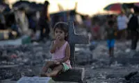 این افراد با مُرده‌ها زندگی می‌کنند! +عکس