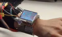 کنترل ساعت هوشمند با مچ دست