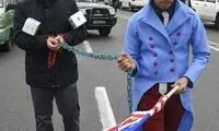 به زنجیر کشیدن ترامپ در نمازجمعه تهران